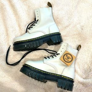 Dr. Marten’s Airwair Softwair Comfort Footbed | Audrick 8i Boot | Women’s Size 8